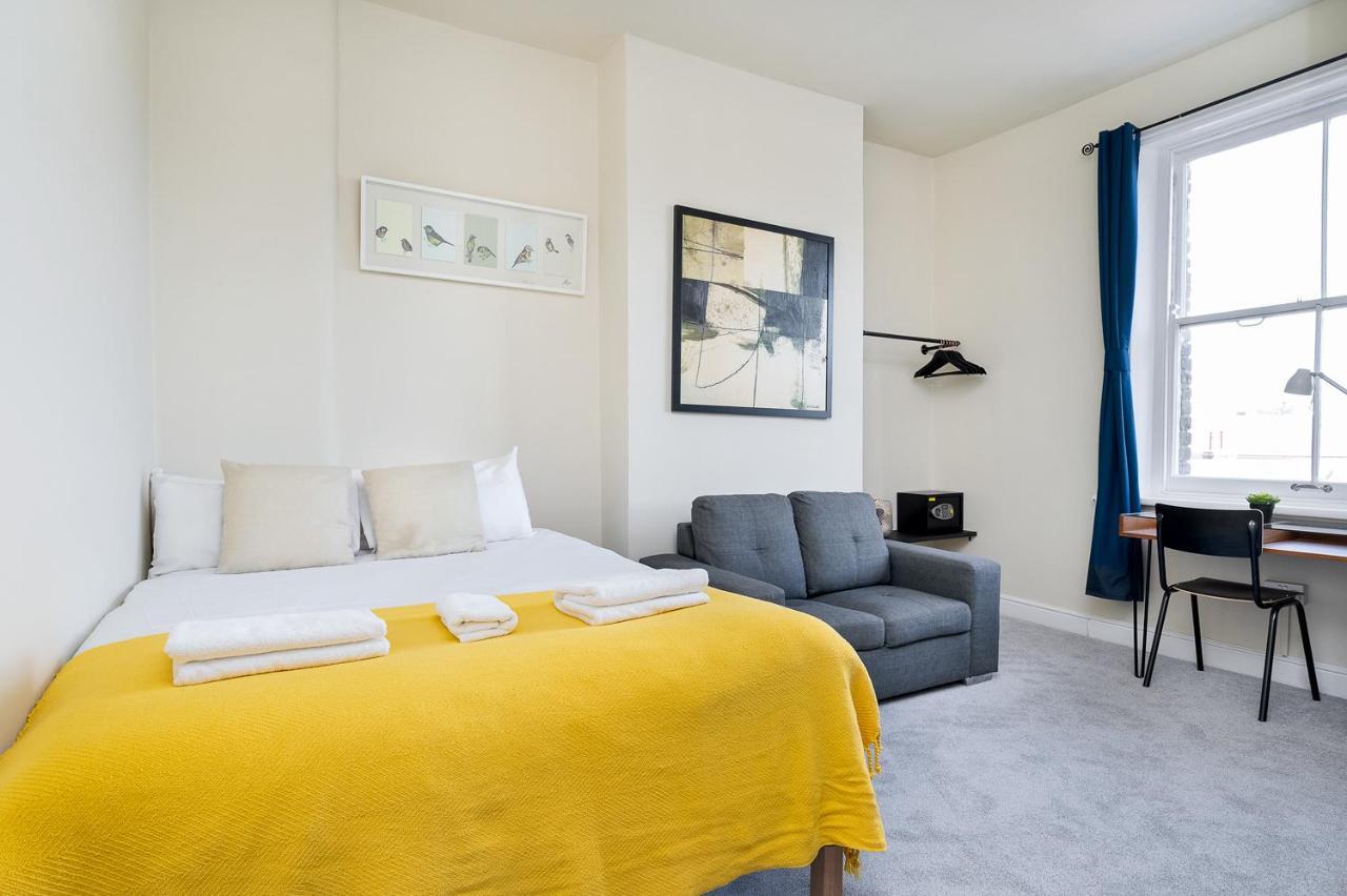 D8 House Daire Londra Dış mekan fotoğraf