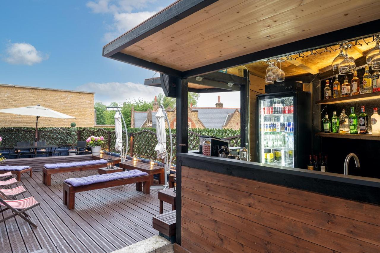 D8 House Daire Londra Dış mekan fotoğraf