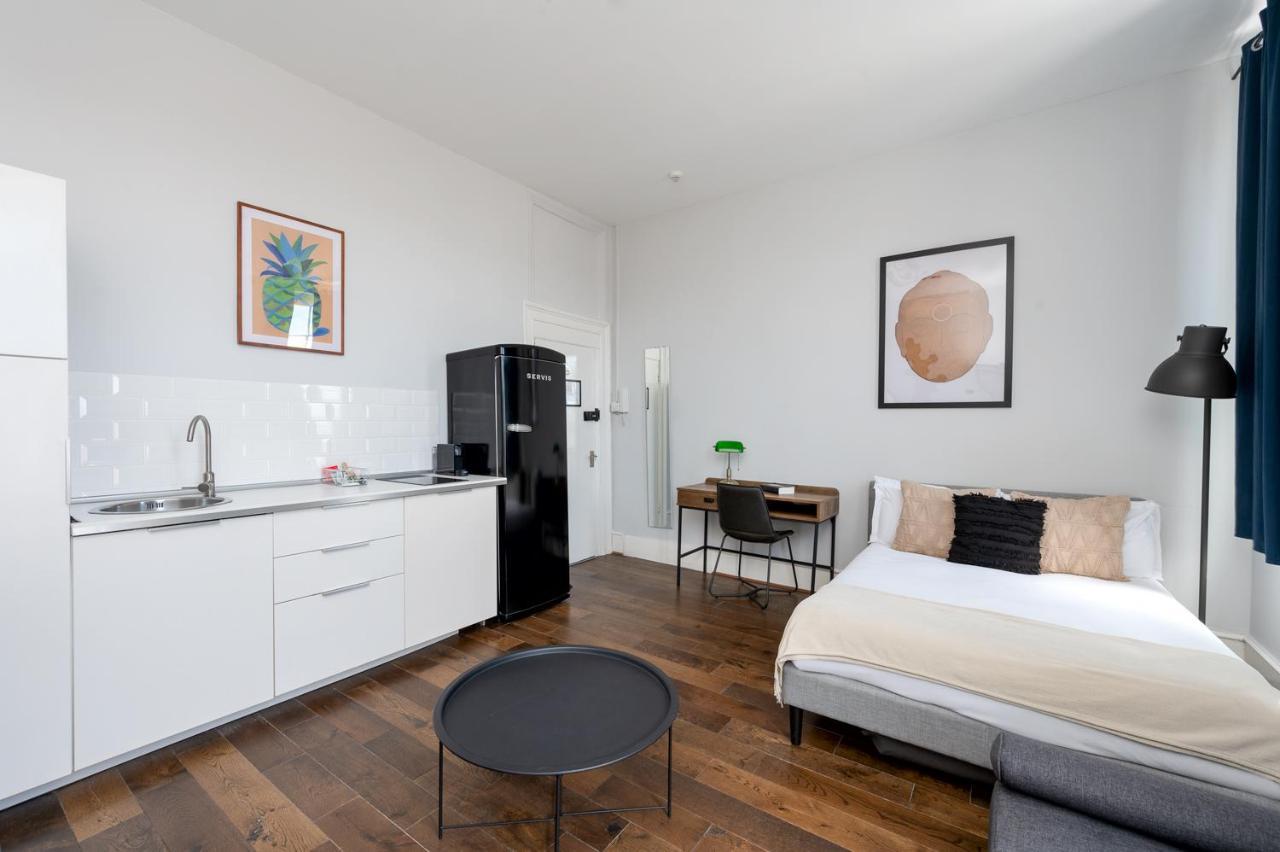 D8 House Daire Londra Dış mekan fotoğraf